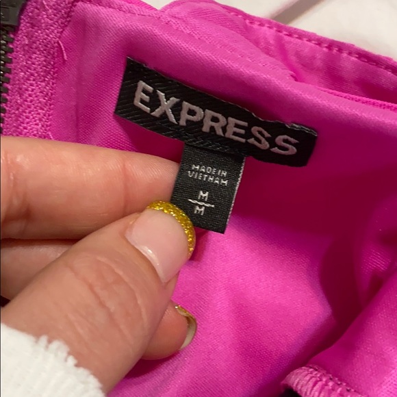 Express Crop Top - Picture 3 of 3